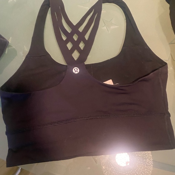 Lululemon top used few times - Picture 3 of 4